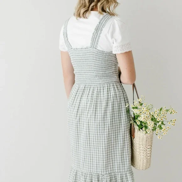 beachlunchlounge Green and White Midi Dress - Picture 3 of 7